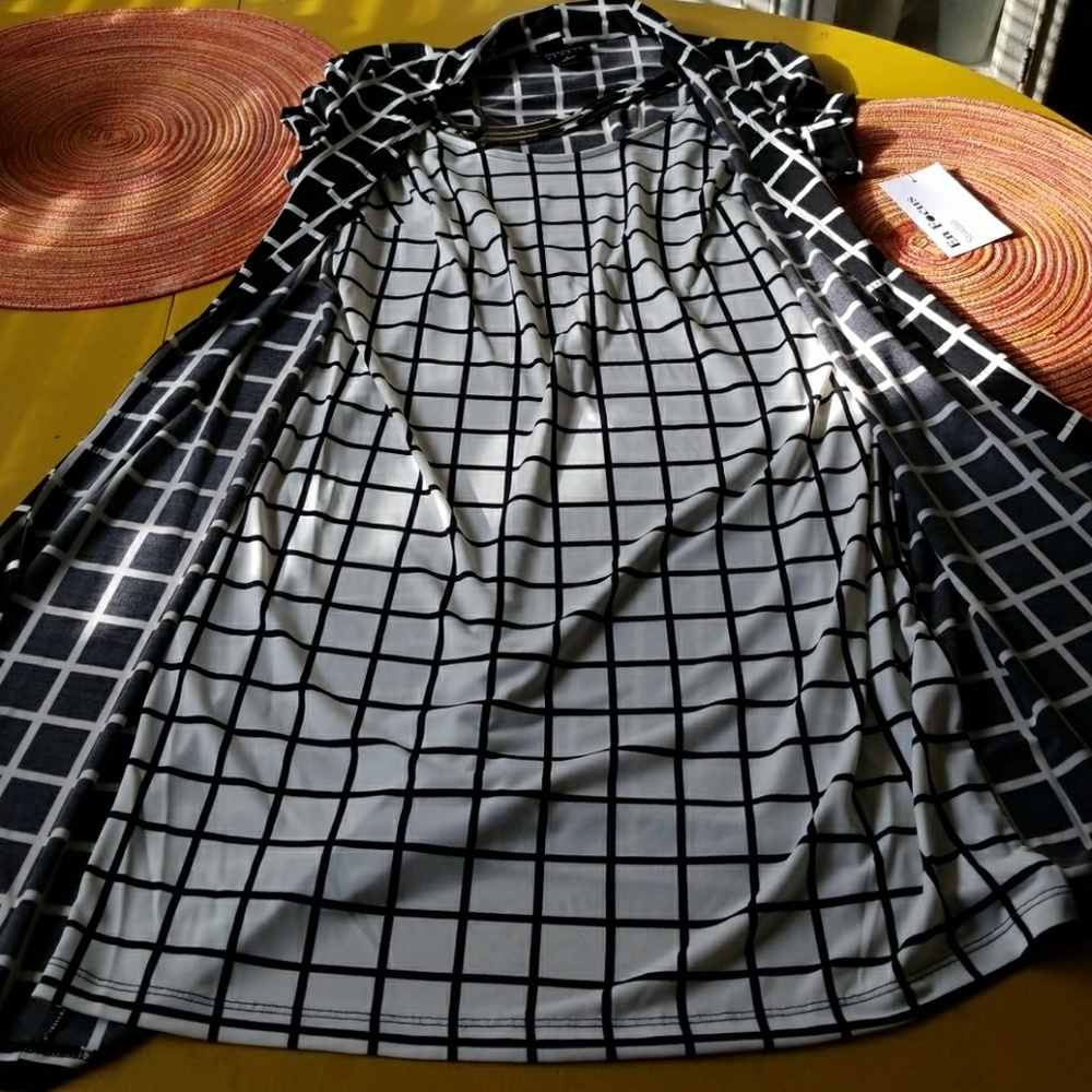 En Focus Studio Blouse - Picture 2 of 5